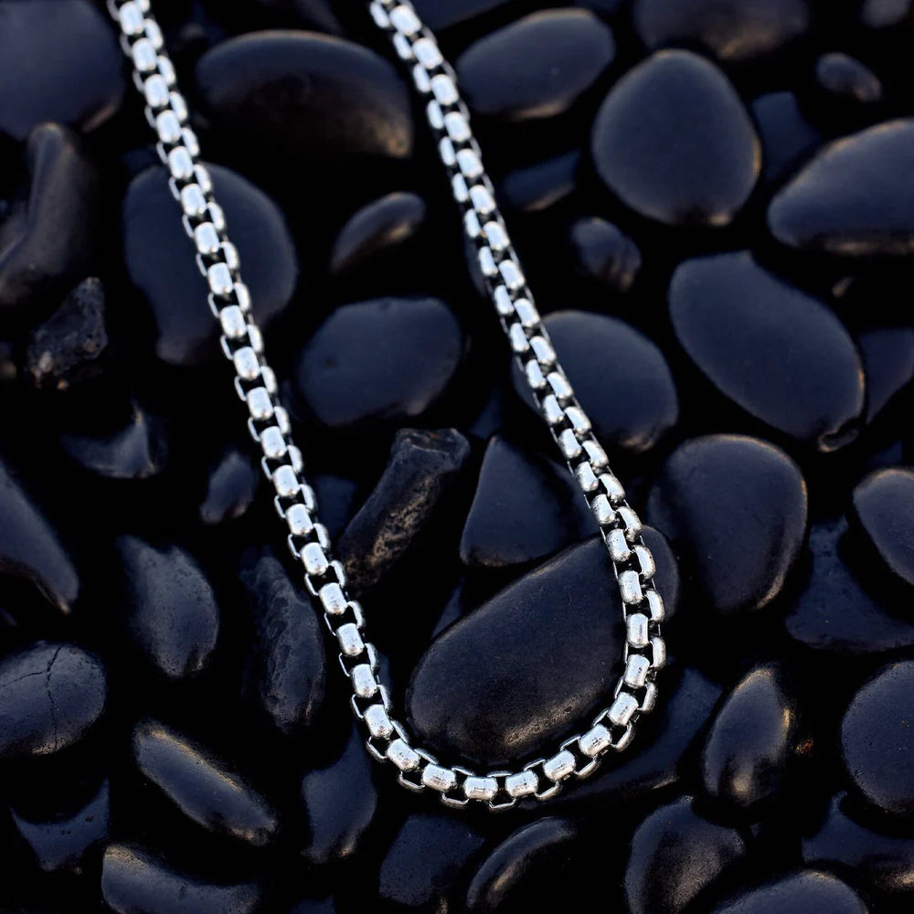 Pura Vida Men's Rolo Chain in Silver