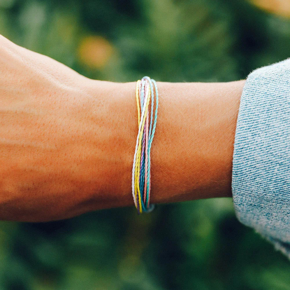 Pure Vida String Bracelet - Stay Kind