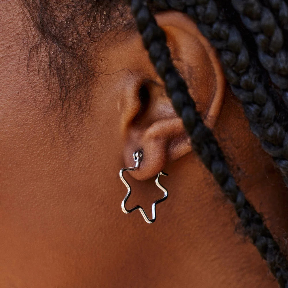 Pura Vida Wiggle Hoop Earring - Silver