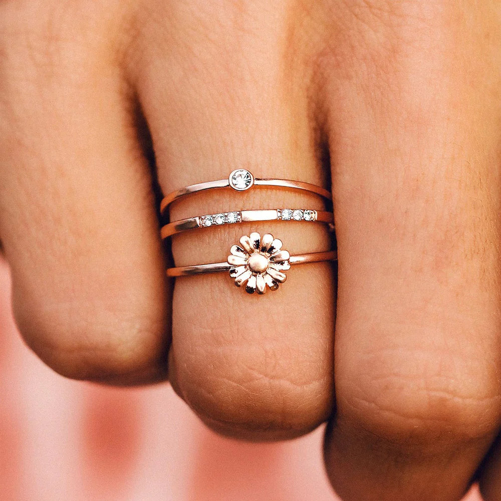 Pure Vida Daisy Pickin' Ring Stack