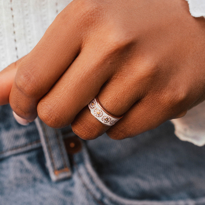 Pura Vida Dreamy Daisy Rose Gold Ring - Size 7